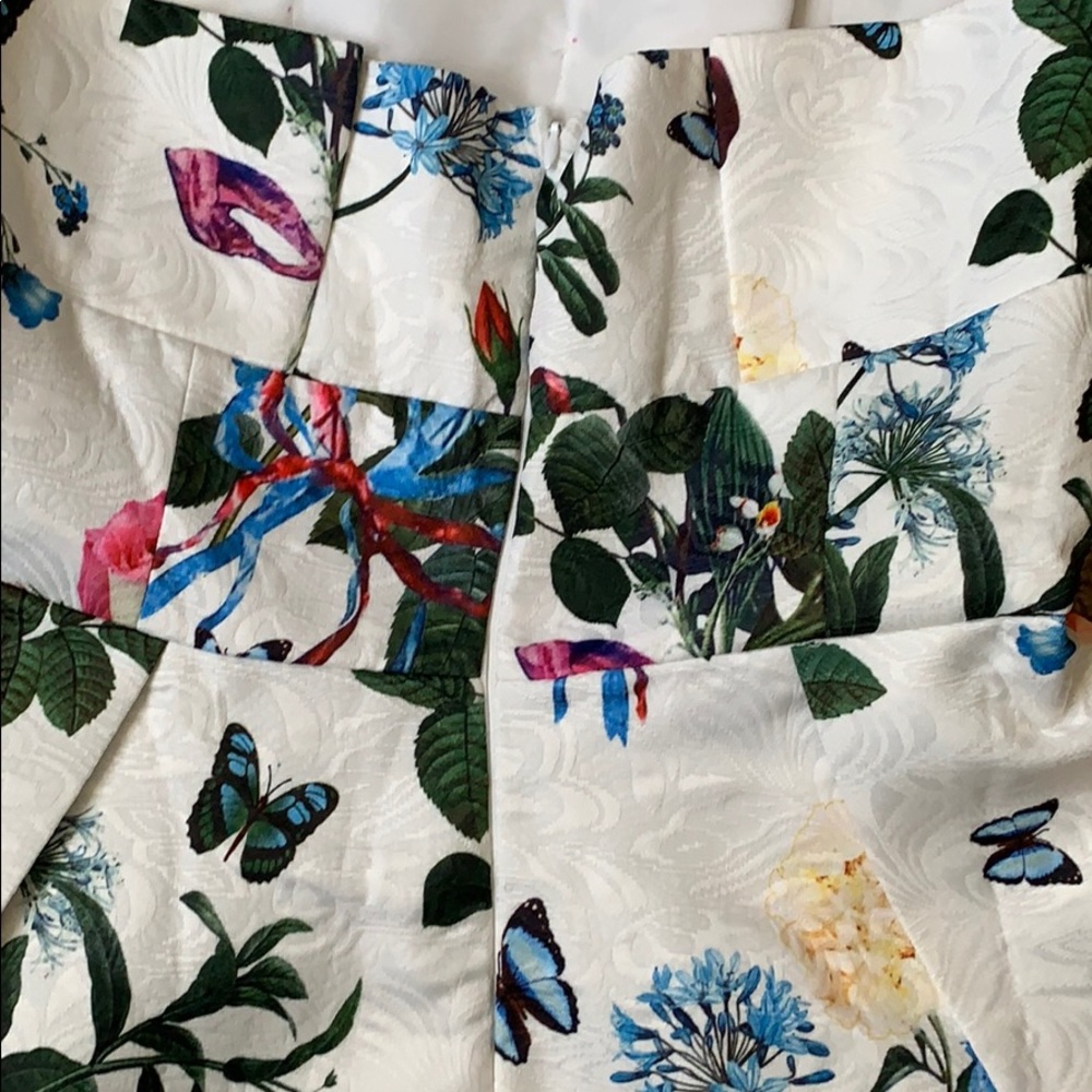 Flower print Dress - Picture 7 of 8